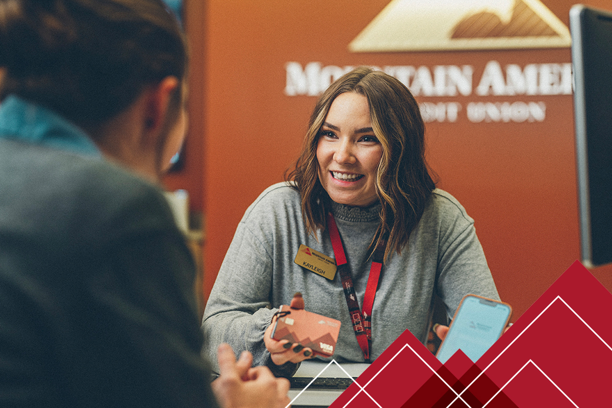 Mountain America employee Kayleigh is helping a member