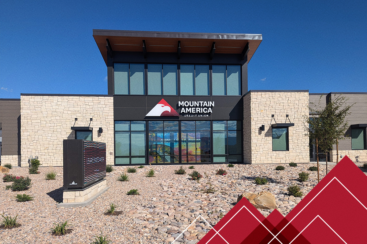 Mountain America Opens Vineyard Branch